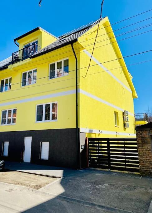 Lemon Premium Apartment Segedín Exteriér fotografie